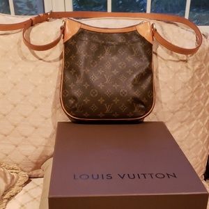 Louis Vuitton cross body
